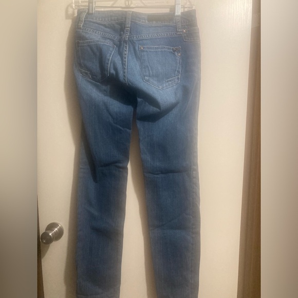 Fox Distressed Denim Boyfriend Jeans - Picture 2 of 11